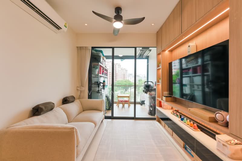 Urban Treasures, 205 Jalan Eunos, 3 Bedrooms, 883 sqft, Condominium For Sale, by Ivan Lim, 500230592 - Living Room - PropertyGuru.com.sg