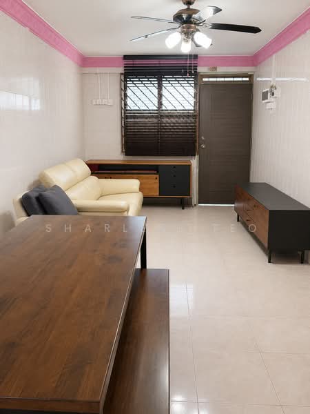 9 Lorong 7 Toa Payoh, 9 Lorong 7 Toa Payoh, 2 Bedrooms, 710 sqft, HDB Flat For Sale, by Sharlene Teo, 500230593 - Living Room - PropertyGuru.com.sg