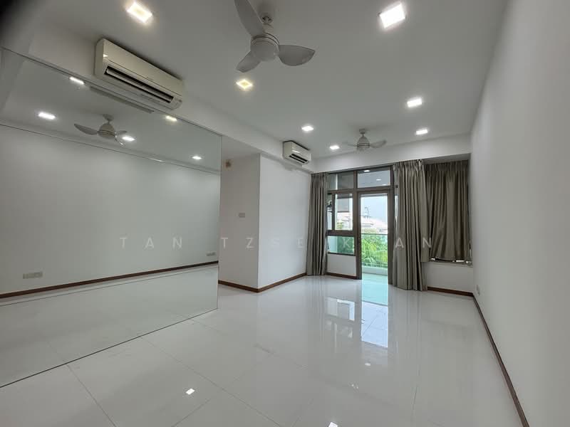 Crystal Heights, 75 Pasir Panjang Hill, 3 Bedrooms, 1,109 sqft, Apartment For Rent, by Tan Tzse Kyan, 500230598 - Living Room - PropertyGuru.com.sg
