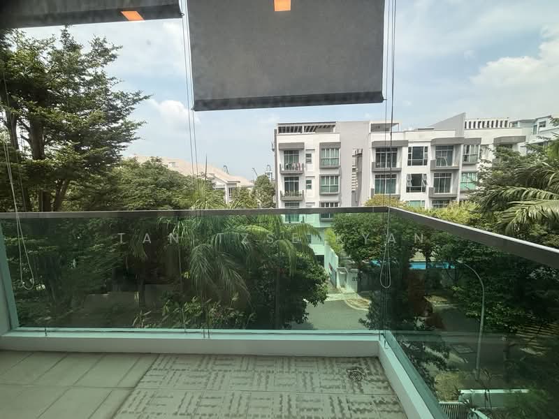 Crystal Heights, 75 Pasir Panjang Hill, 3 Bedrooms, 1,109 sqft, Apartment For Rent, by Tan Tzse Kyan, 500230598 - Balcony - PropertyGuru.com.sg