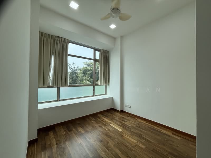 Crystal Heights, 75 Pasir Panjang Hill, 3 Bedrooms, 1,109 sqft, Apartment For Rent, by Tan Tzse Kyan, 500230598 - Bedroom - PropertyGuru.com.sg