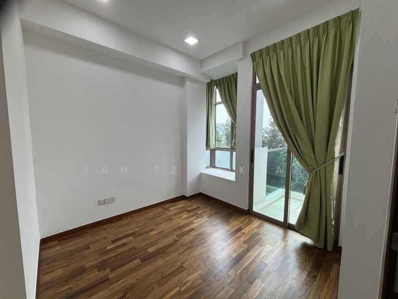 Crystal Heights, 75 Pasir Panjang Hill, 3 Bedrooms, 1,109 sqft, Apartment For Rent, by Tan Tzse Kyan, 500230598 - Bedroom - PropertyGuru.com.sg