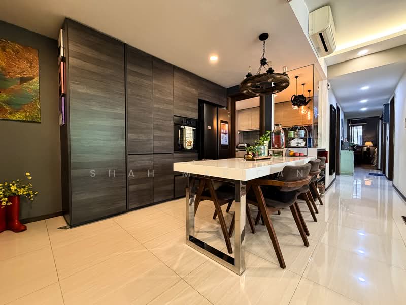 Bellewoods, 116 Woodlands Avenue 5, 4 Bedrooms, 1,345 sqft, Executive Condominium For Sale, by Shah Marican, 500230601 - Kitchen - PropertyGuru.com.sg