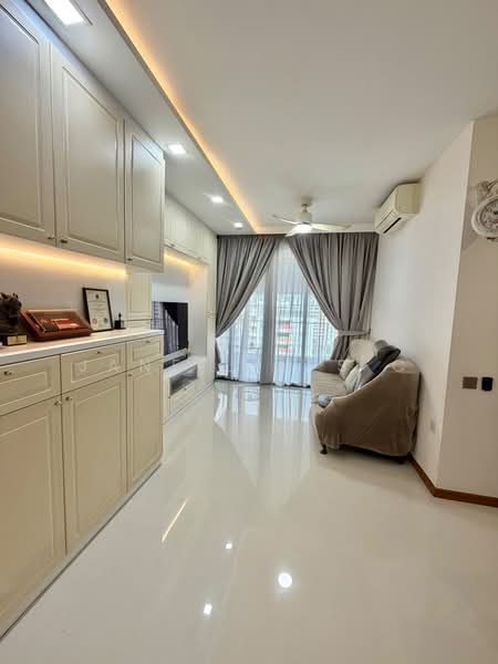 Wandervale, 363 Choa Chu Kang Avenue 3, 3 Bedrooms, 958 sqft, Executive Condominium For Sale, by Jane Lim S C, 500230603 - Living Room - PropertyGuru.com.sg