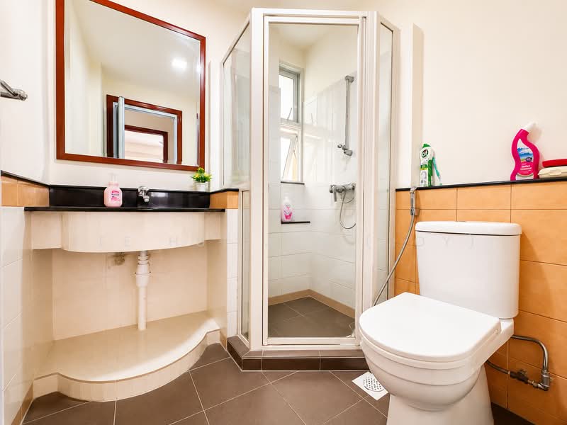 Euphony Gardens, 1 Jalan Mata Ayer, 2 Bedrooms, 947 sqft, Condominium For Sale, by Lee Hui Jun (Joy), 500230607 - Bathroom - PropertyGuru.com.sg