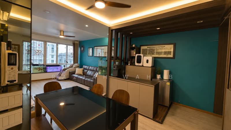Yishun Emerald, 20 Canberra Drive, 4 Bedrooms, 1,345 sqft, Condominium For Sale, by Raziah Wahab, 500230608 - Living Room - PropertyGuru.com.sg