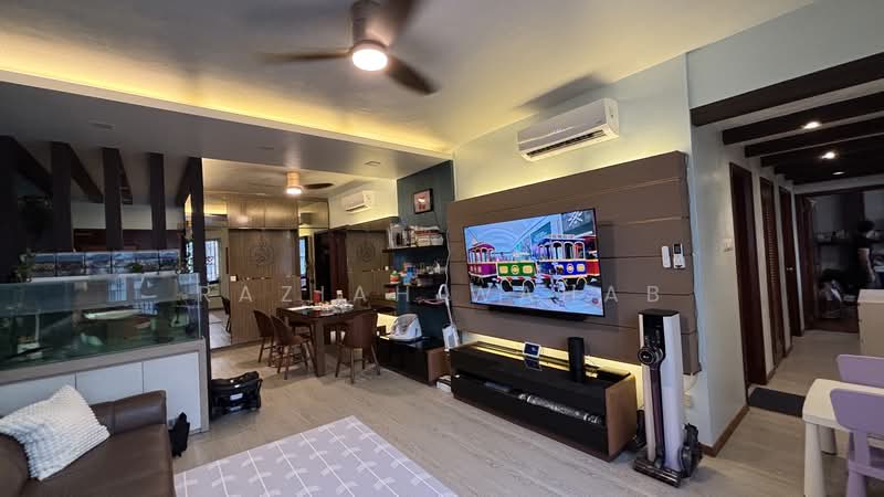 Yishun Emerald, 20 Canberra Drive, 4 Bedrooms, 1,345 sqft, Condominium For Sale, by Raziah Wahab, 500230608 - Living Room - PropertyGuru.com.sg