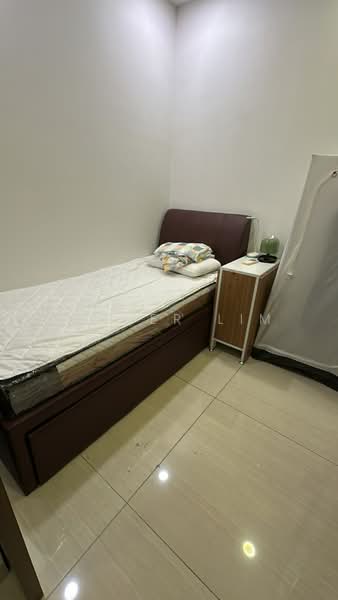 The Promenade @ Pelikat, 183 Jalan Pelikat, 2 Bedrooms, 807 sqft, Condominium For Rent, by Esther Lim, 500230612 - Bedroom - PropertyGuru.com.sg