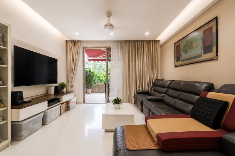 Castle Green, 485 Yio Chu Kang Road, 2 Bedrooms, 1,302 sqft, Condominium For Sale, by Jean Koh, 500230620 - Living Room - PropertyGuru.com.sg