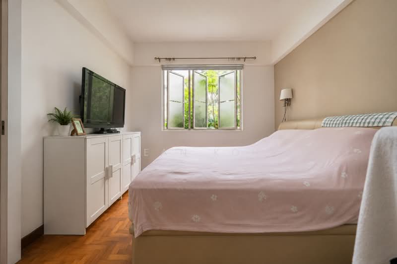 Castle Green, 485 Yio Chu Kang Road, 2 Bedrooms, 1,302 sqft, Condominium For Sale, by Jean Koh, 500230620 - Master Bedroom - PropertyGuru.com.sg
