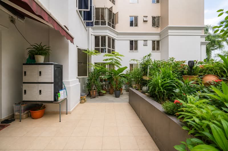 Castle Green, 485 Yio Chu Kang Road, 2 Bedrooms, 1,302 sqft, Condominium For Sale, by Jean Koh, 500230620 - Patio - PropertyGuru.com.sg