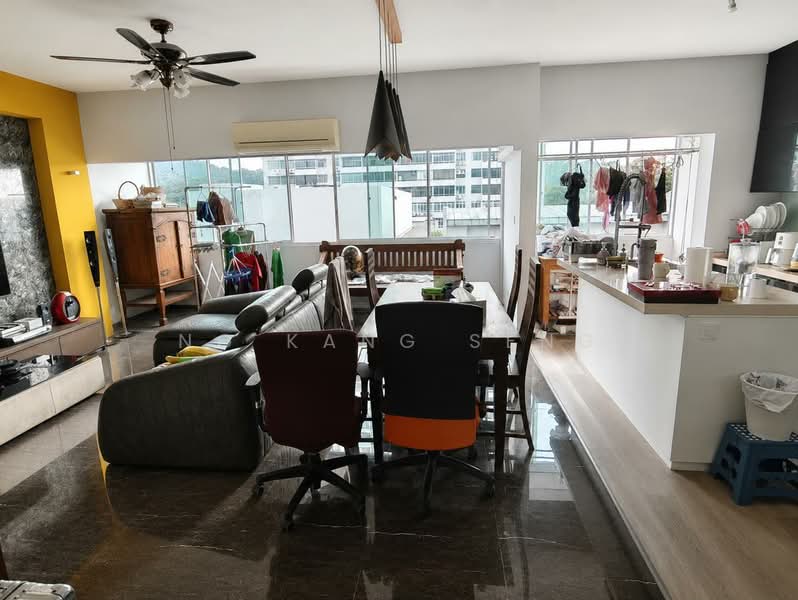Sherwood Towers, 3 Jalan Anak Bukit, Room Rental, 150 sqft, Apartment For Rent, by Ng Kang Seng, 500230621 - Living Room - PropertyGuru.com.sg