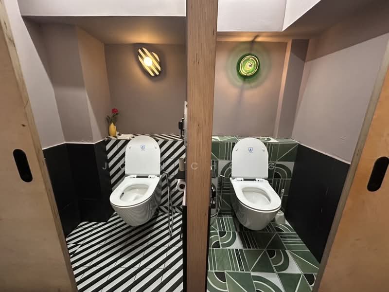 Prime Telok Ayer F&B Shophouse, Stanley St / Boon Tat St / Cecil St, 3,442 sqft, Shop / Shophouse For Rent, by John Chong, 500230623 - Bathroom - CommercialGuru.com.sg