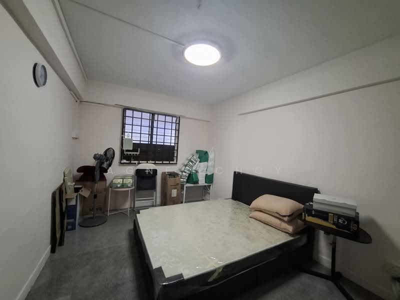 523 Ang Mo Kio Avenue 5, 523 Ang Mo Kio Avenue 5, 2 Bedrooms, 732 sqft, HDB Flat For Rent, by Agnes Choy, 500230625 - Bedroom - PropertyGuru.com.sg
