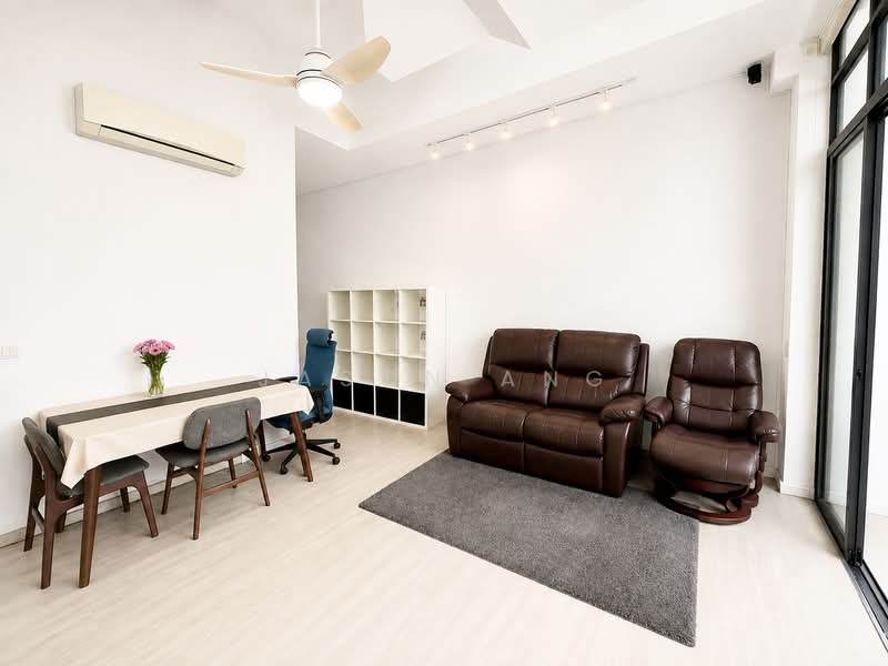 Eastbay, 1 Tay Lian Teck Road, 4 Bedrooms, 1,722 sqft, Condominium For Sale, by Jason Ang, 500230630 - Spacious living and dining area - PropertyGuru.com.sg