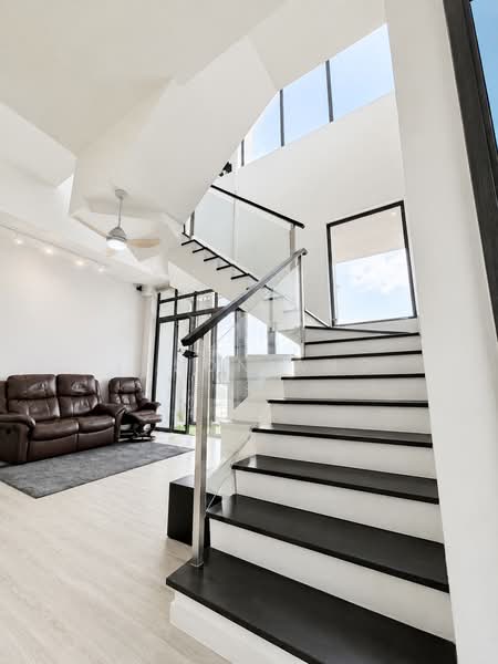 Eastbay, 1 Tay Lian Teck Road, 4 Bedrooms, 1,722 sqft, Condominium For Sale, by Jason Ang, 500230630 - High ceiling - PropertyGuru.com.sg