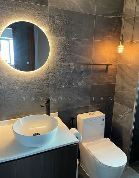 Bishan Point, 61 Bright Hill Drive, 3 Bedrooms, 1,270 sqft, Condominium For Sale, by Raymond Tan, 500230645 - Bathroom - PropertyGuru.com.sg