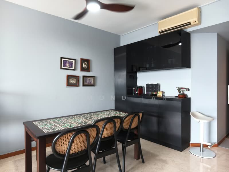 Bishan Point, 61 Bright Hill Drive, 3 Bedrooms, 1,270 sqft, Condominium For Sale, by Raymond Tan, 500230645 - Dining Room - PropertyGuru.com.sg