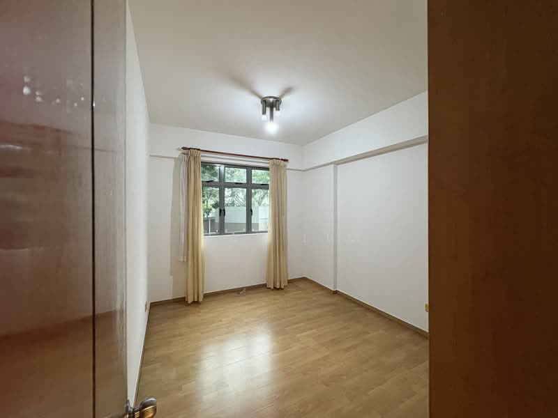 The Florida, 78 Hougang Avenue 7, 3 Bedrooms, 1,227 sqft, Condominium For Sale, by Ivan Lim, 500230650 - Bedroom - PropertyGuru.com.sg