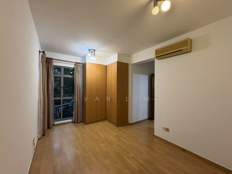 The Florida, 78 Hougang Avenue 7, 3 Bedrooms, 1,227 sqft, Condominium For Sale, by Ivan Lim, 500230650 - Master Bedroom - PropertyGuru.com.sg