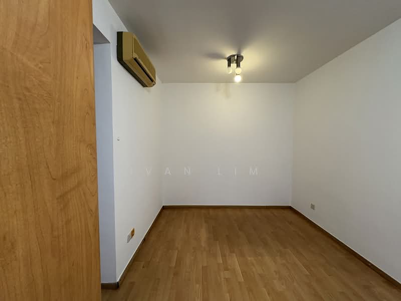 The Florida, 78 Hougang Avenue 7, 3 Bedrooms, 1,227 sqft, Condominium For Sale, by Ivan Lim, 500230650 - Master Bedroom - PropertyGuru.com.sg