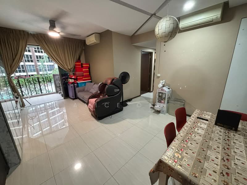 Bellewoods, 100 Woodlands Avenue 5, 3 Bedrooms, 936 sqft, Executive Condominium For Sale, by Alice Ong, 500230659 - PropertyGuru.com.sg