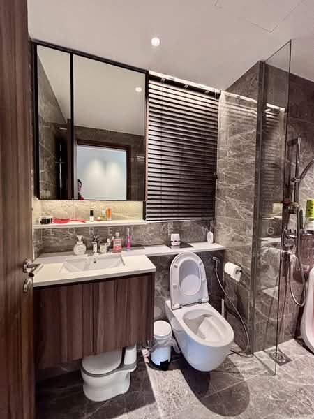 Lentor Modern, 7 Lentor Central, 3 Bedrooms, 990 sqft, Condominium For Rent, by Florence Wong, 500230670 - Bathroom - PropertyGuru.com.sg