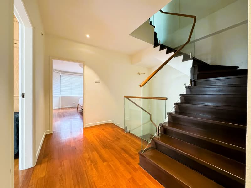 Serangoon Garden | Corner Terrace | Cosy Resort Concept Home With Pool, Braemar Drive / Brockhampton Drive / Borthwick Drive, 5 Bedrooms, 4,500 sqft, Corner Terrace For Sale, by Andy Cheng, 500230685 - Corridor - PropertyGuru.com.sg