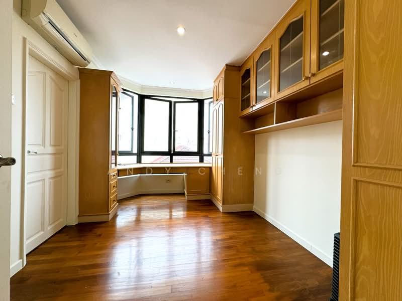โ
๐๐ฎ๐ป๐ฑ๐ฒ๐ฑ ๐๐
๐ฐ๐ฒ๐น๐น๐ฒ๐ป๐ฐ๐ฒโ
Serangoon Garden | Corner Terrace |Resort Concept Home With Pool, Braemar Drive / Brockhampton Drive / Borthwick Drive, 5 Bedrooms, 4,500 sqft, Corner Terrace For Sale, by Andy Cheng, 500230685 - Study - PropertyGuru.com.sg