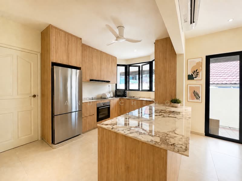 Serangoon Garden | Corner Terrace | Cosy Resort Concept Home With Pool, Braemar Drive / Brockhampton Drive / Borthwick Drive, 5 Bedrooms, 4,500 sqft, Corner Terrace For Sale, by Andy Cheng, 500230685 - Kitchen - PropertyGuru.com.sg