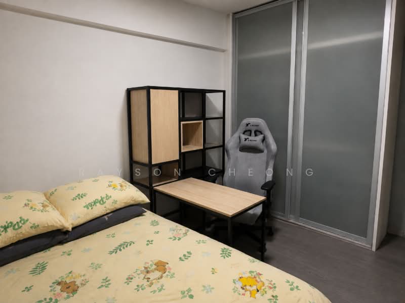 233 Ang Mo Kio Avenue 3, 233 Ang Mo Kio Avenue 3, 2 Bedrooms, 721 sqft, HDB Flat For Sale, by Rayson Cheong, 500230700 - Bedroom - PropertyGuru.com.sg