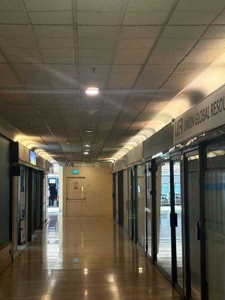 Golden Landmark, 390 Victoria Street, Beach Road / Bugis / Rochor, 350 sqft, Mall Shop For Rent, by Darryl Ng, 500230717 - Corridor - CommercialGuru.com.sg