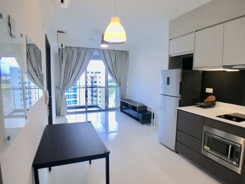 Q Bay Residences, 3 Tampines Street 86, 1 Bedroom, 517 sqft, Condominium For Sale, by Brian Koh, 500230718 - Living Room - PropertyGuru.com.sg