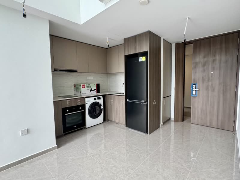 Hillock Green, 22-28 Lentor Central, 2 Bedrooms, 624 sqft, Condominium For Rent, by Esther Cai, 500230733 - Kitchen - PropertyGuru.com.sg