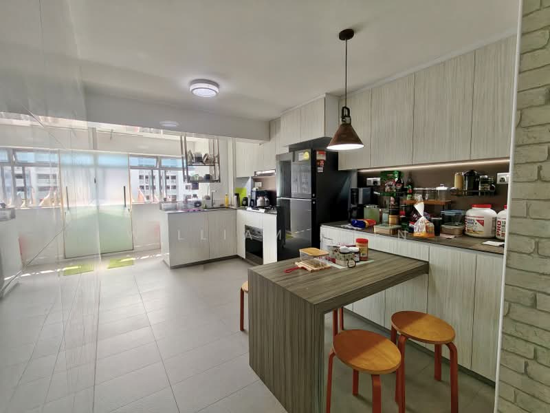 24 Telok Blangah Crescent, 24 Telok Blangah Crescent, Room Rental, 200 sqft, HDB Flat For Rent, by William Chen, 500230738 - Kitchen - PropertyGuru.com.sg