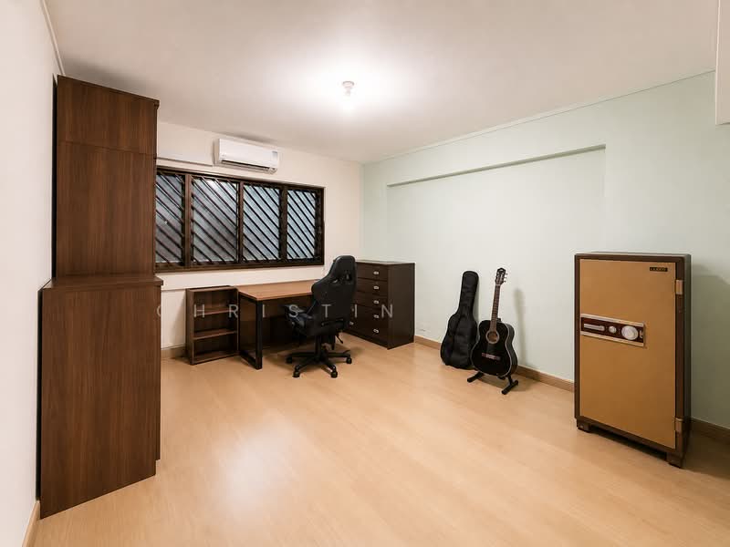 151 Petir Road, 151 Petir Road, 4 Bedrooms, 1,563 sqft, HDB Flat For Sale, by Christina Lim, 500230740 - Bedroom - PropertyGuru.com.sg