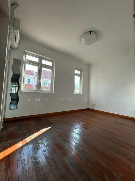 548365, , 6 Bedrooms, 2,800 sqft, Terraced House For Sale, by Amelyn Peh, 500230746 - Interior - PropertyGuru.com.sg