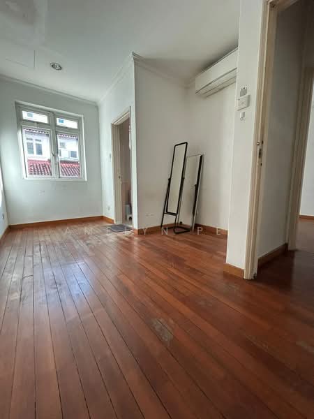 548365, , 6 Bedrooms, 2,800 sqft, Terraced House For Sale, by Amelyn Peh, 500230746 - Interior - PropertyGuru.com.sg