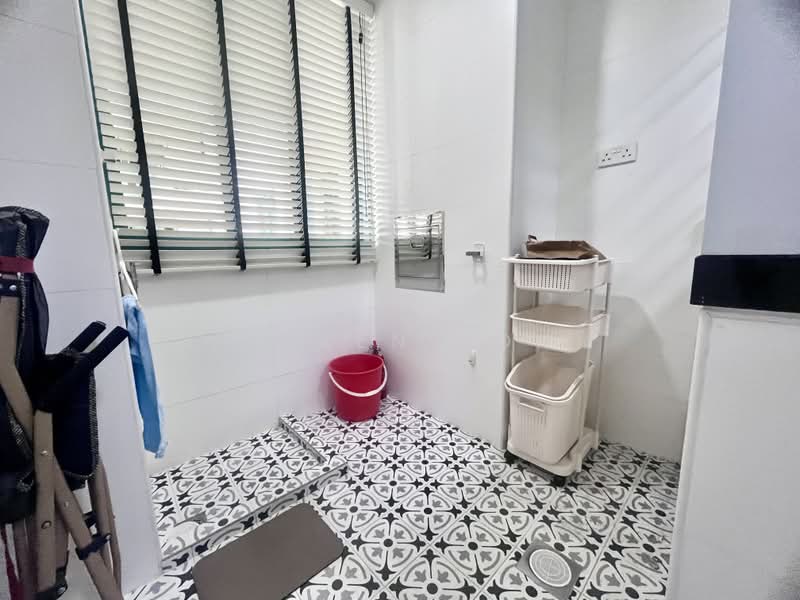 Changi Green, 716 Upper Changi Road East, 2 Bedrooms, 904 sqft, Condominium For Sale, by Eileen Koh, 500230748 - Service Yard  - PropertyGuru.com.sg