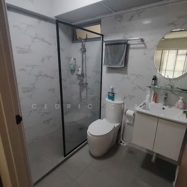 271D Punggol Walk, 271D Punggol Walk, 3 Bedrooms, 1,001 sqft, HDB Flat For Rent, by Cedric Chan, 500230760 - Bathroom - PropertyGuru.com.sg