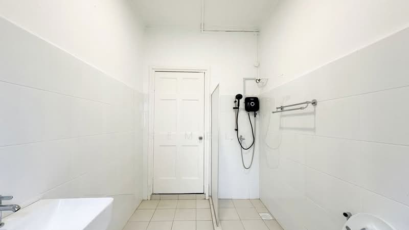 A Home That Just Makes Life Easier - Woodleigh House, , Room Rental, 150 sqft, Detached House For Rent, by The Assembly Place, 500230768 - Bathroom - PropertyGuru.com.sg