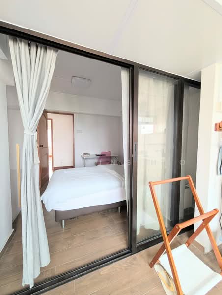 People's Park Complex, 1 Park Road, Room Rental, 150 sqft, Apartment For Rent, by Wee Ming Hao, 500230775 - Bedroom - PropertyGuru.com.sg