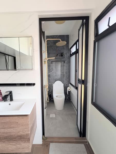 People's Park Complex, 1 Park Road, Room Rental, 150 sqft, Apartment For Rent, by Wee Ming Hao, 500230775 - Bathroom - PropertyGuru.com.sg