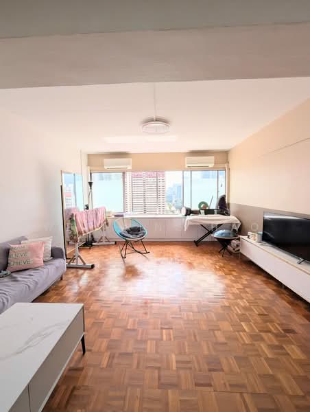People's Park Complex, 1 Park Road, Room Rental, 150 sqft, Apartment For Rent, by Wee Ming Hao, 500230775 - Living Room - PropertyGuru.com.sg