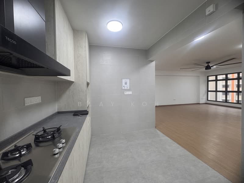 932 Tampines Street 91, 932 Tampines Street 91, 3 Bedrooms, 1,216 sqft, HDB Flat For Rent, by Blay Koh, 500230777 - Kitchen - PropertyGuru.com.sg