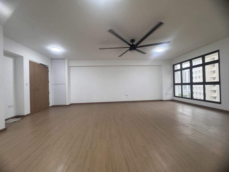 932 Tampines Street 91, 932 Tampines Street 91, 3 Bedrooms, 1,216 sqft, HDB Flat For Rent, by Blay Koh, 500230777 - Living Room - PropertyGuru.com.sg