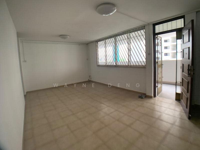 163 Bedok South Road, 163 Bedok South Road, Bedok / Upper East Coast, 3 Bedrooms, 893 sqft, HDB Flat For Sale, by Wayne Deng, 500230780 - Living Room - PropertyGuru.com.sg
