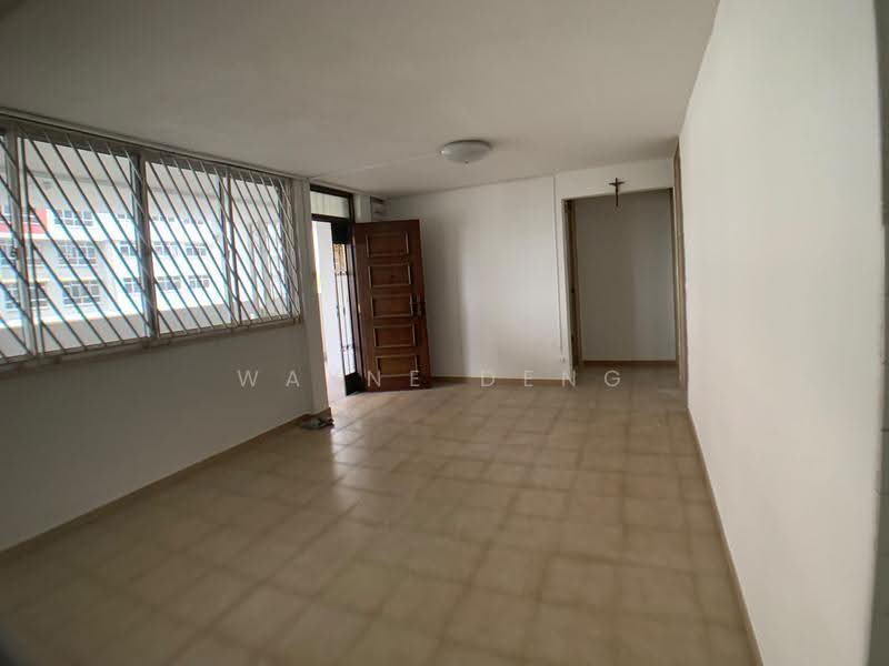 163 Bedok South Road, 163 Bedok South Road, Bedok / Upper East Coast, 3 Bedrooms, 893 sqft, HDB Flat For Sale, by Wayne Deng, 500230780 - Living Room - PropertyGuru.com.sg