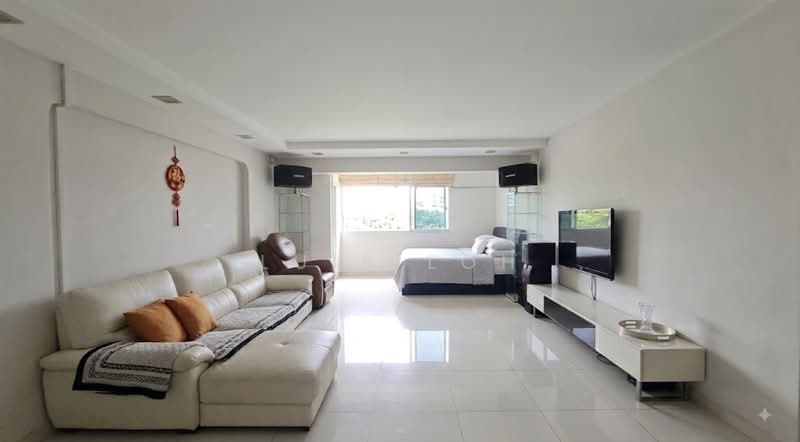 203 Jurong East Street 21, 203 Jurong East Street 21, 4 Bedrooms, 1,043 sqft, HDB Flat For Rent, by Luis Loh, 500230784 - Living Room - PropertyGuru.com.sg