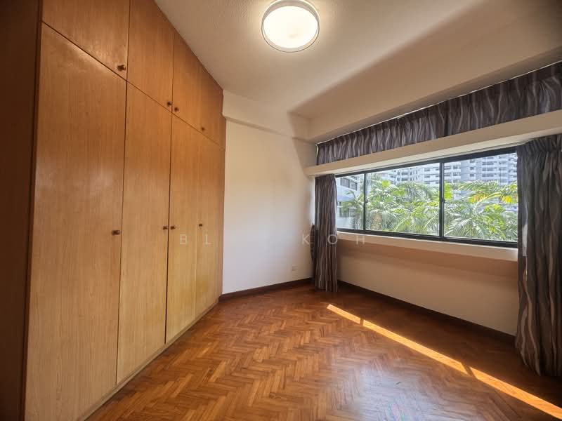 Mandarin Gardens, 5 Siglap Road, 2 Bedrooms, 1,001 sqft, Condominium For Sale, by Blay Koh, 500230786 - Bedroom - PropertyGuru.com.sg